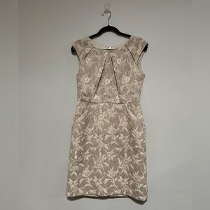 Just…Taylor Textured Gold Brocade Shift Dress Size 6 Wedding Party Holiday